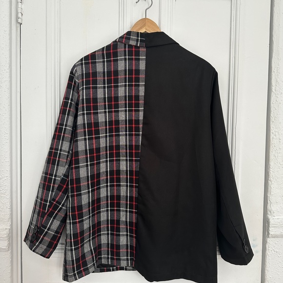 Two-Tone Split Blazer - Picture 2 of 7